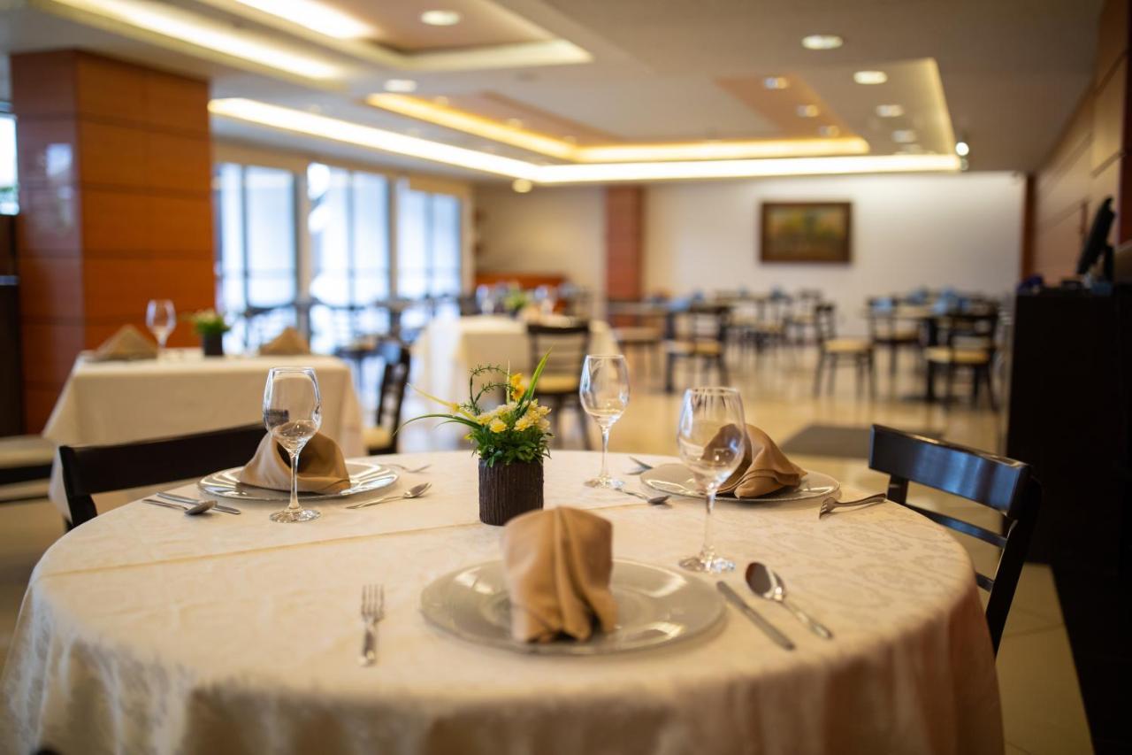 Hotel Horizon & Convention Center Морелия Экстерьер фото