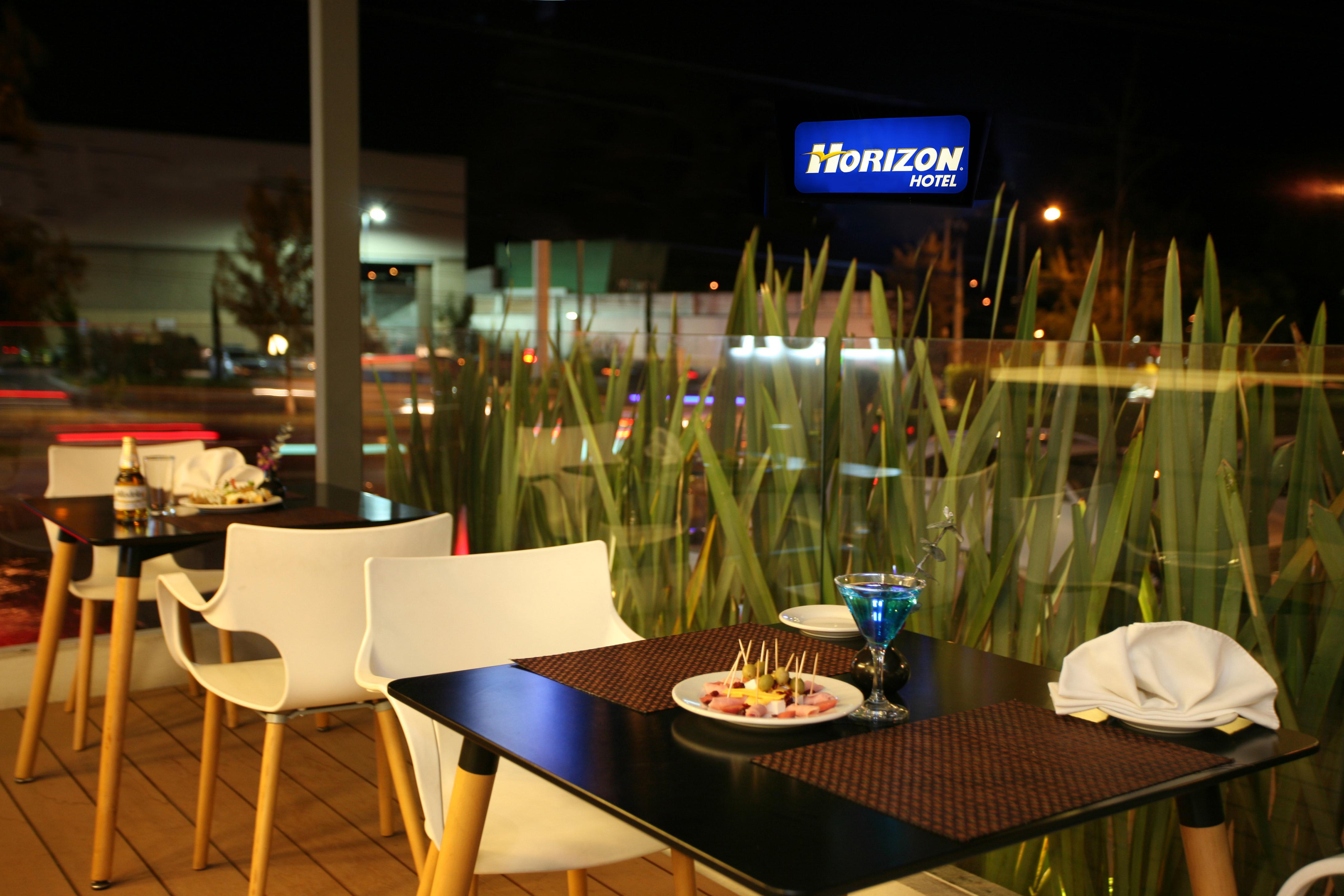 Hotel Horizon & Convention Center Морелия Экстерьер фото
